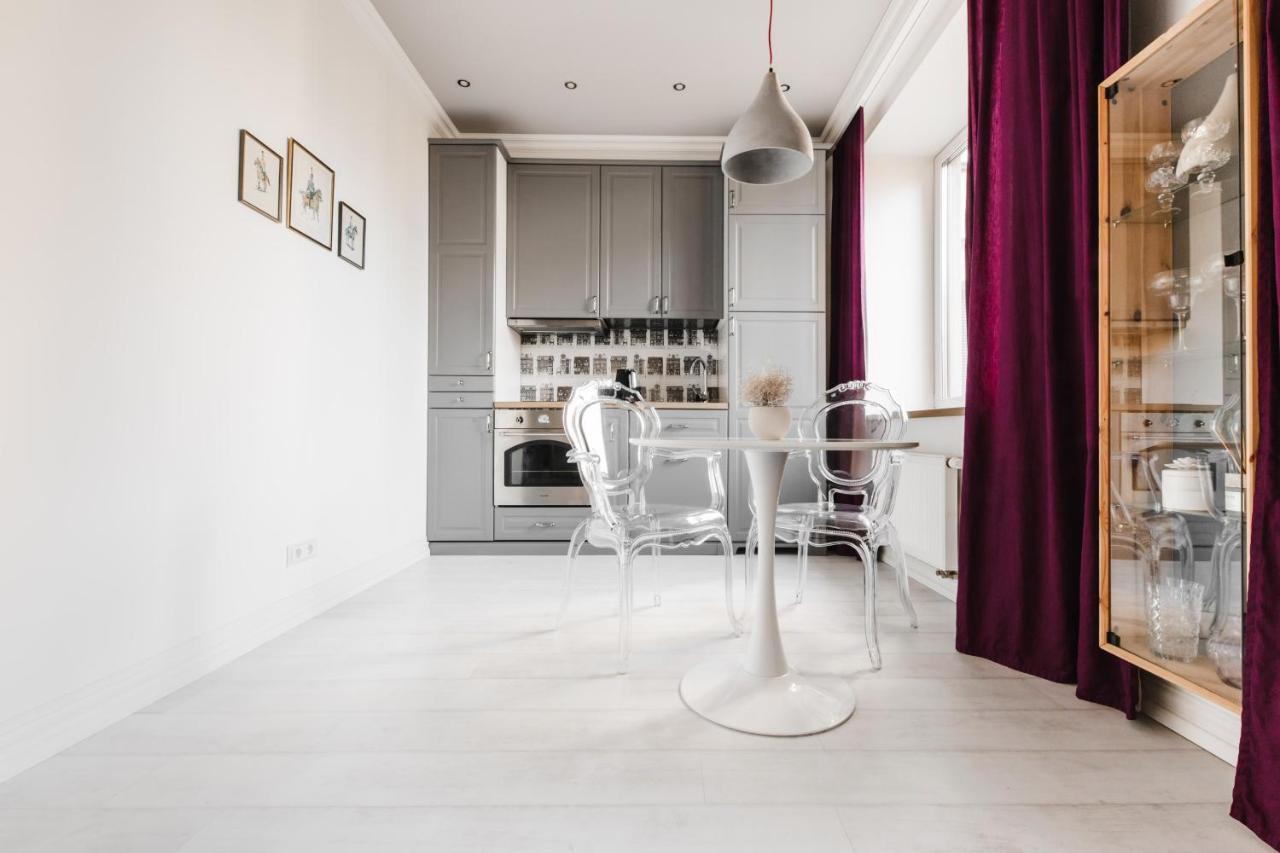 Charming Apartment In Kaunas Old Town By Urban Rent Luaran gambar
